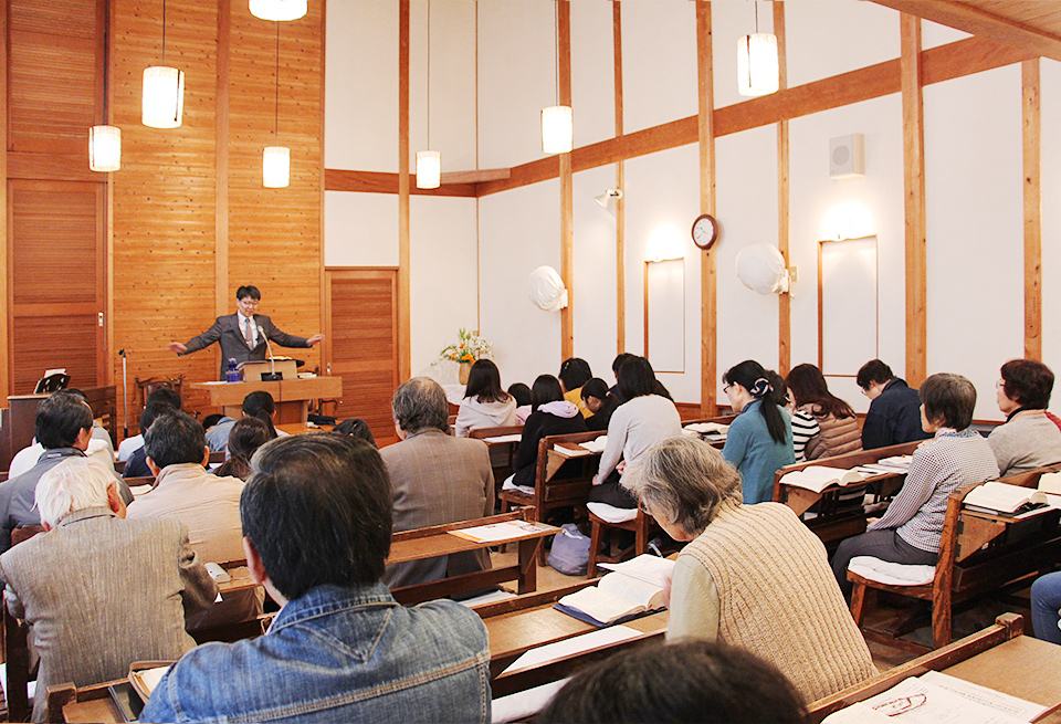 日本キリスト改革派 高知教会の日曜礼拝（クリスマス礼拝）の様子